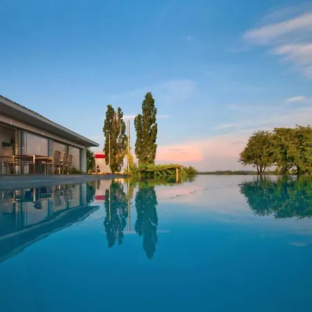 Exklusive Premium-lodge Mit Pool, Sauna, Gaestehaus *